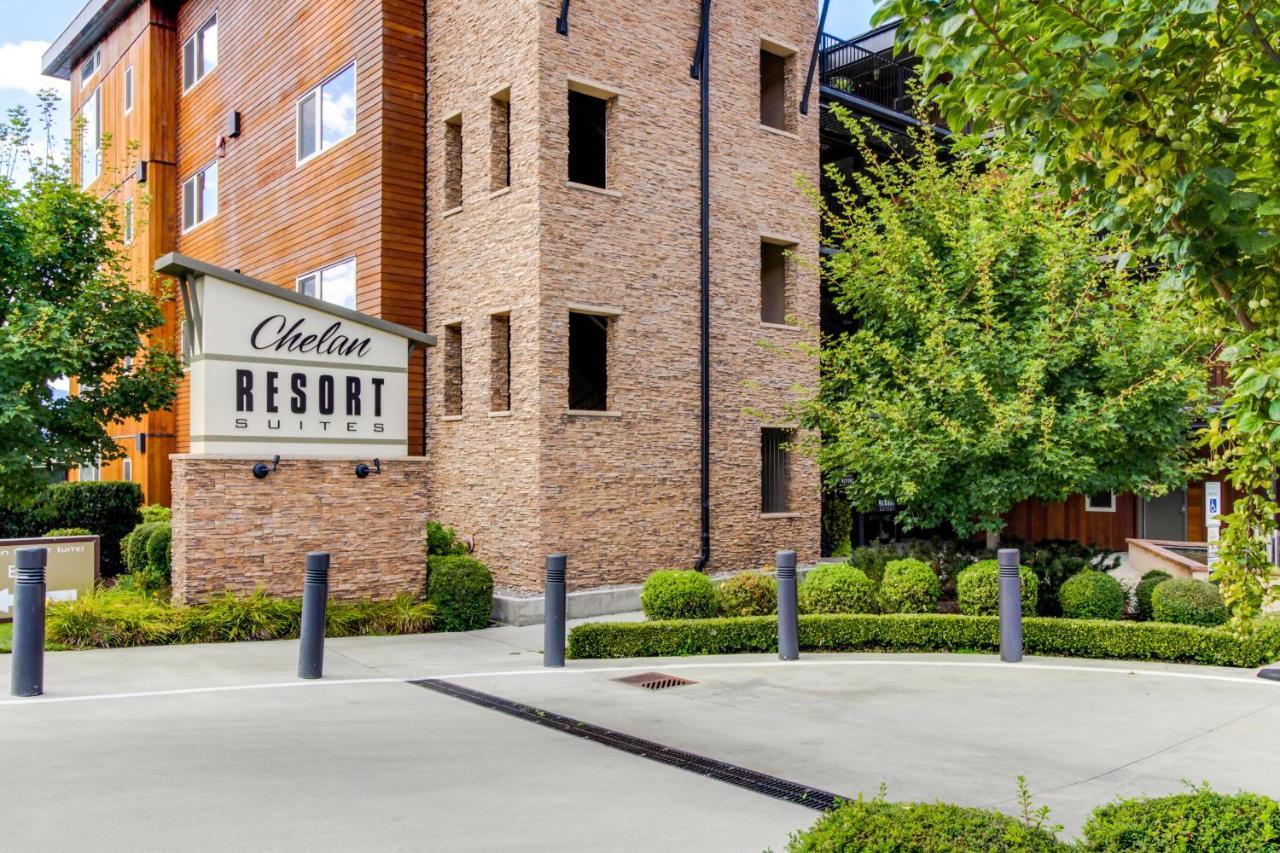 Chelan Resort Suites: Water Sunset ภายนอก รูปภาพ
